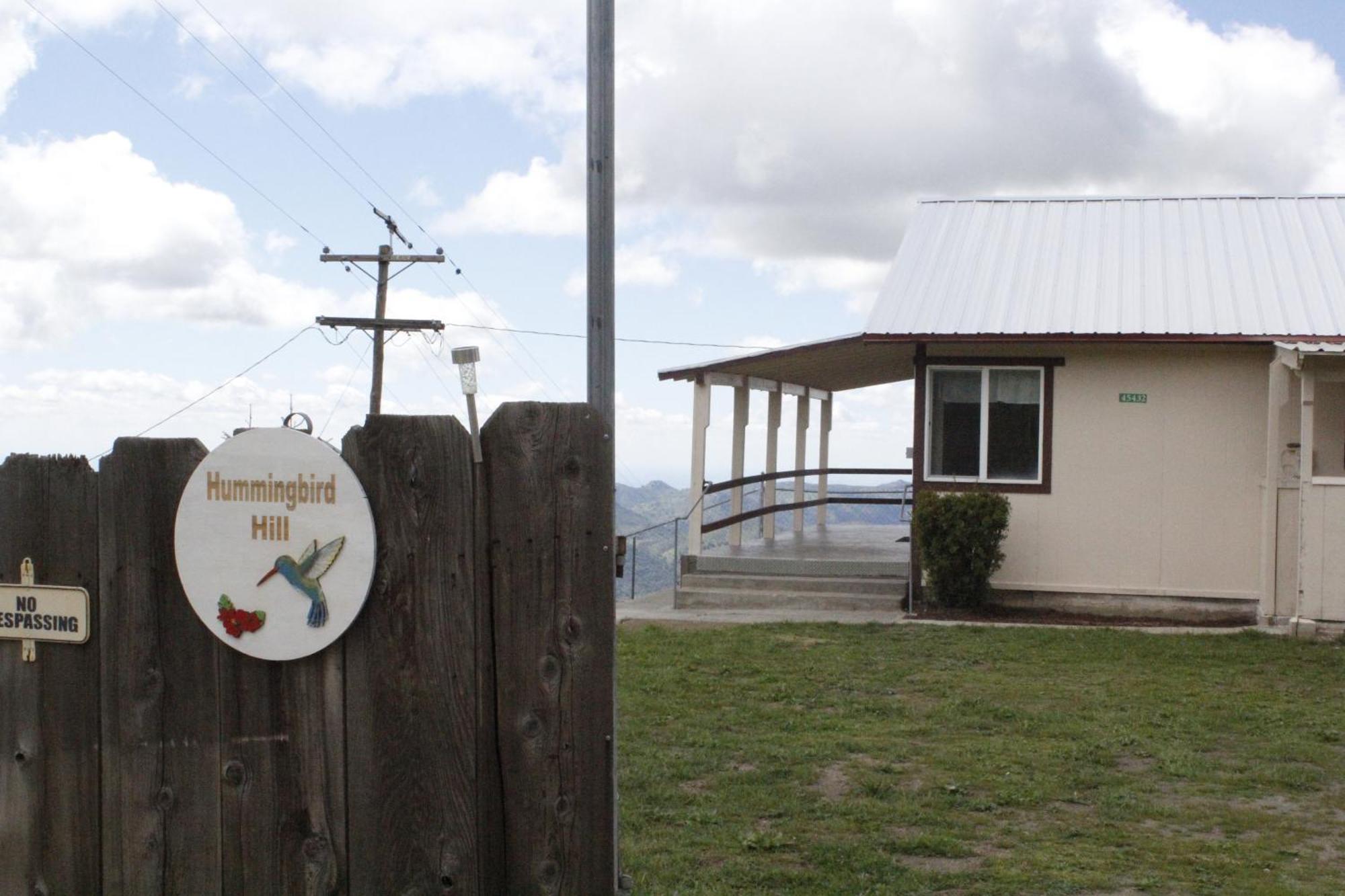 Hummingbird Hill - Entire Holiday home