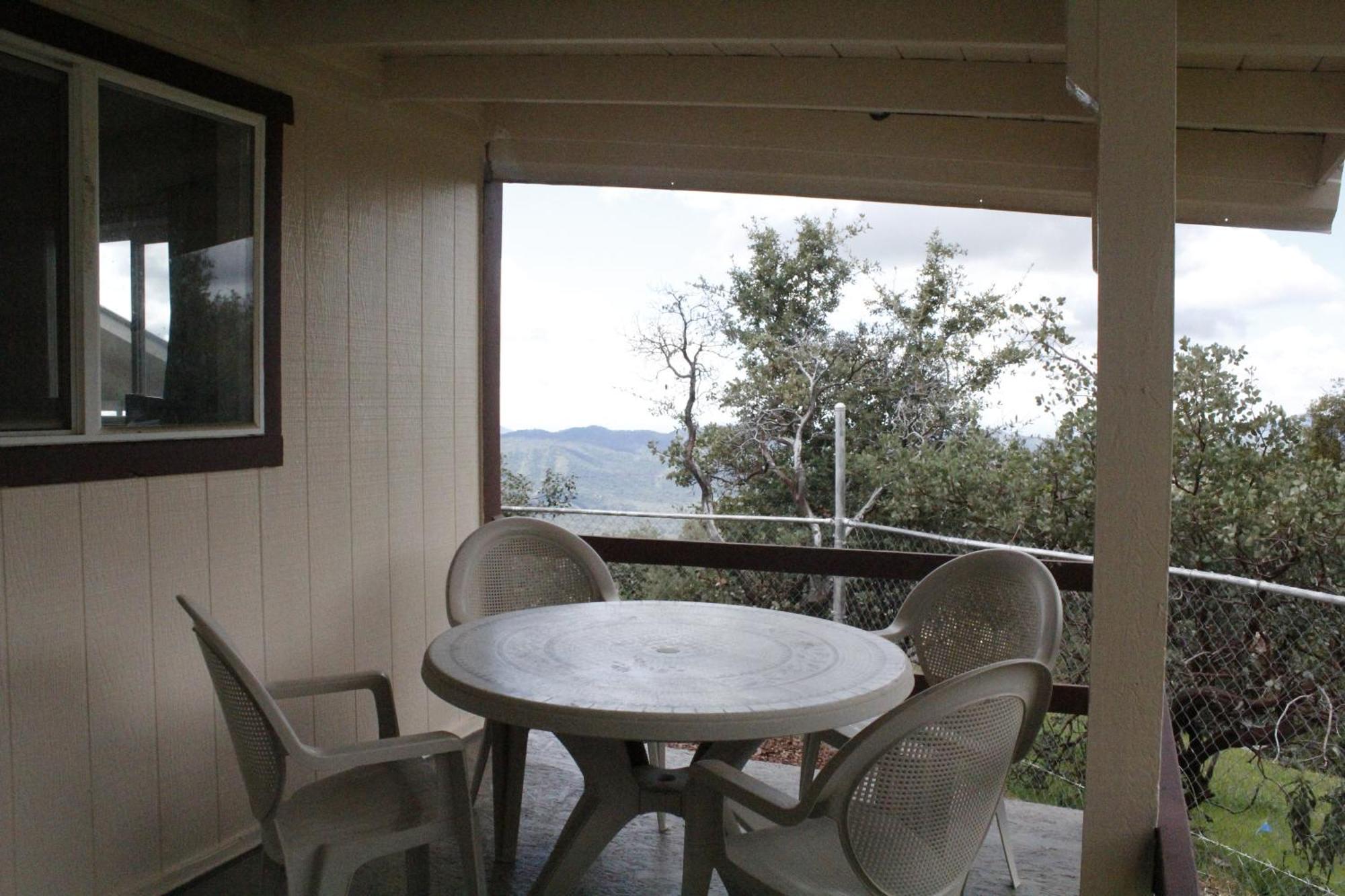 Hummingbird Hill - Entire Holiday home *
